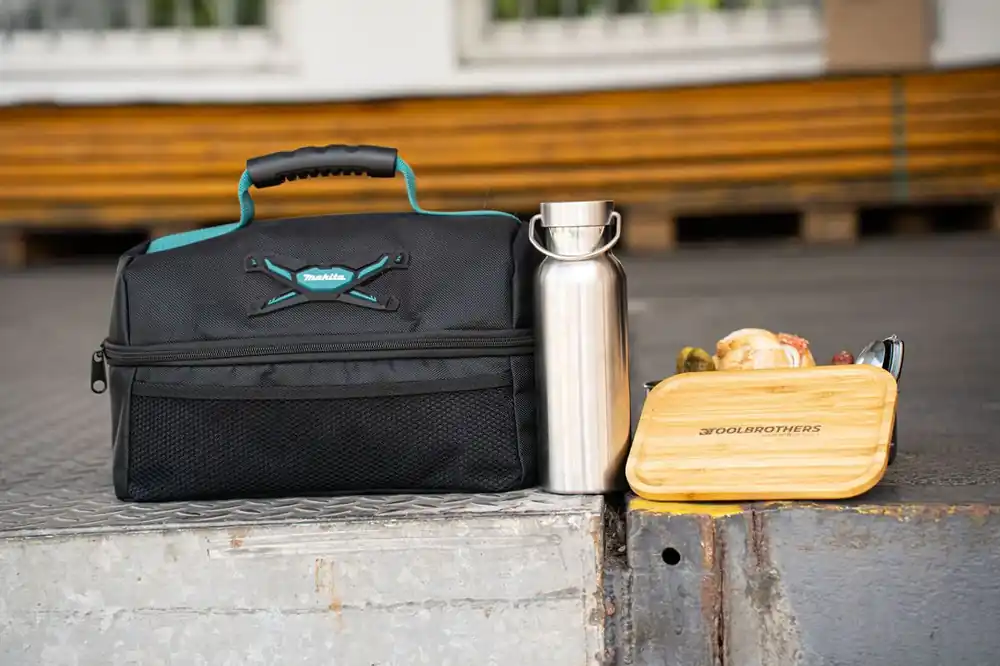 Aktuell Toolbrothers Fan Lunchpaket in Makita Kühltasche mit Edelstahl Brotdose 2 Etagen Bambus Deckel 1340 ml + Edelstahl Trinkflasche 500 ml + 4 in 1 Multifunktions Besteck