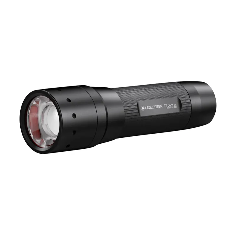 Angebot Ledlenser P7 Core LED Taschenlampe 450 lm IPX4 Schwarz ( 502180 ) + 4x Batterie